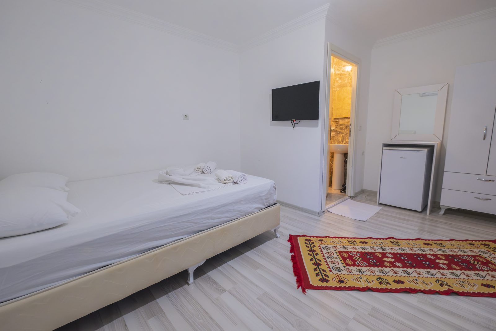 Oda 8 — Aygül Pansiyon odalar